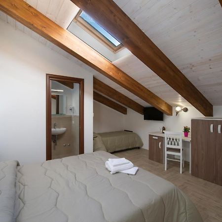 アジェーロラ Il Ritrovo Degli Dei Bed & Breakfast エクステリア 写真