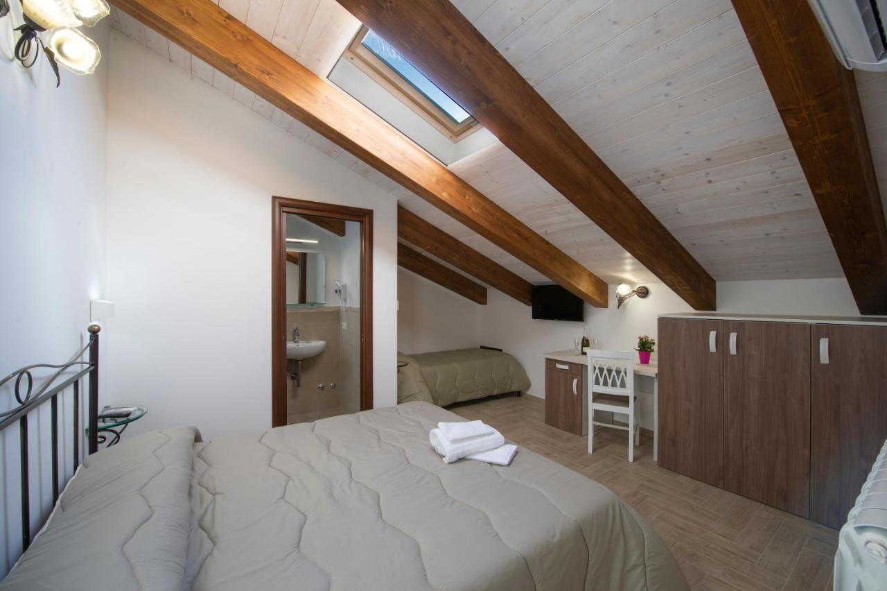アジェーロラ Il Ritrovo Degli Dei Bed & Breakfast エクステリア 写真